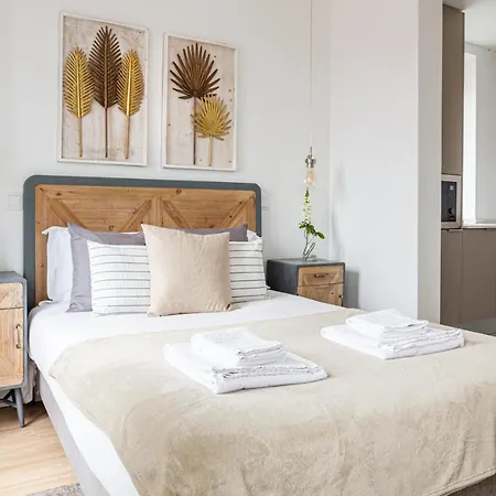 Castelo By Lisbeyond Apartman Lisboa