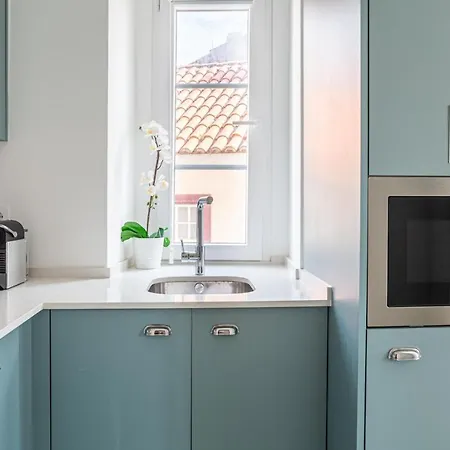 Castelo By Lisbeyond Apartman *