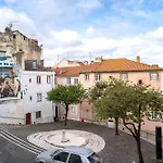 Castelo By Lisbeyond Apartment